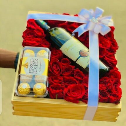 EXPRESSIVE BOX
