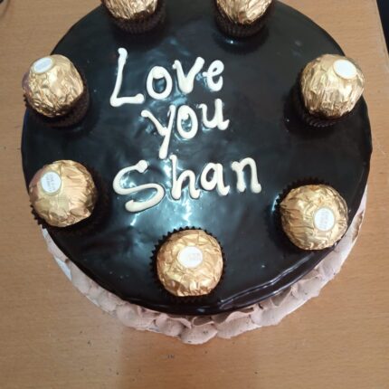 CHOCOLATY CAKE