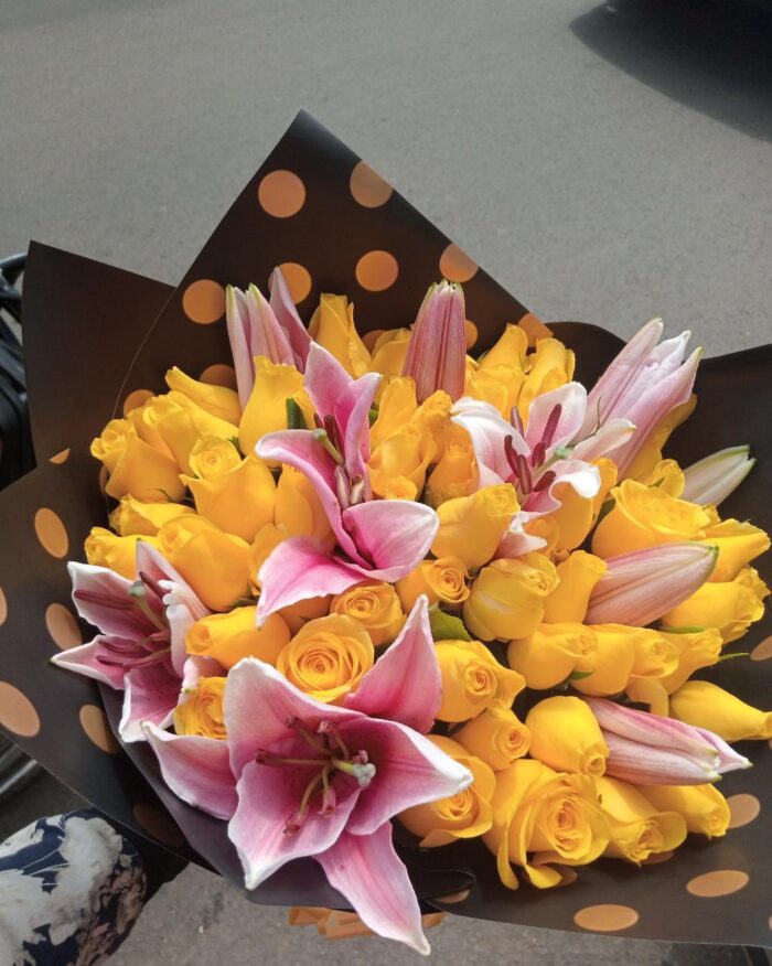 LILIES & YELLOW ROSES