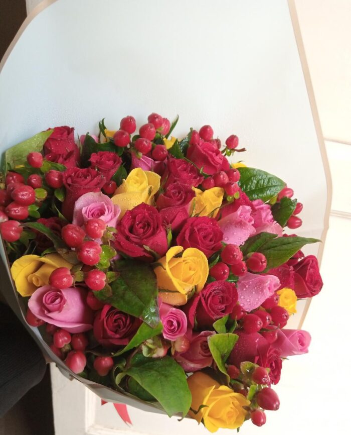 LAVISH BOUQUET