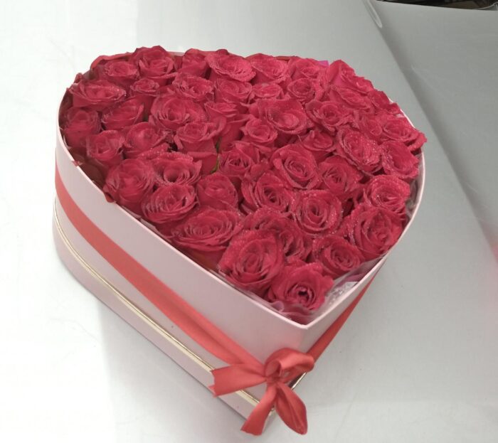 BOX OF RED ROSES