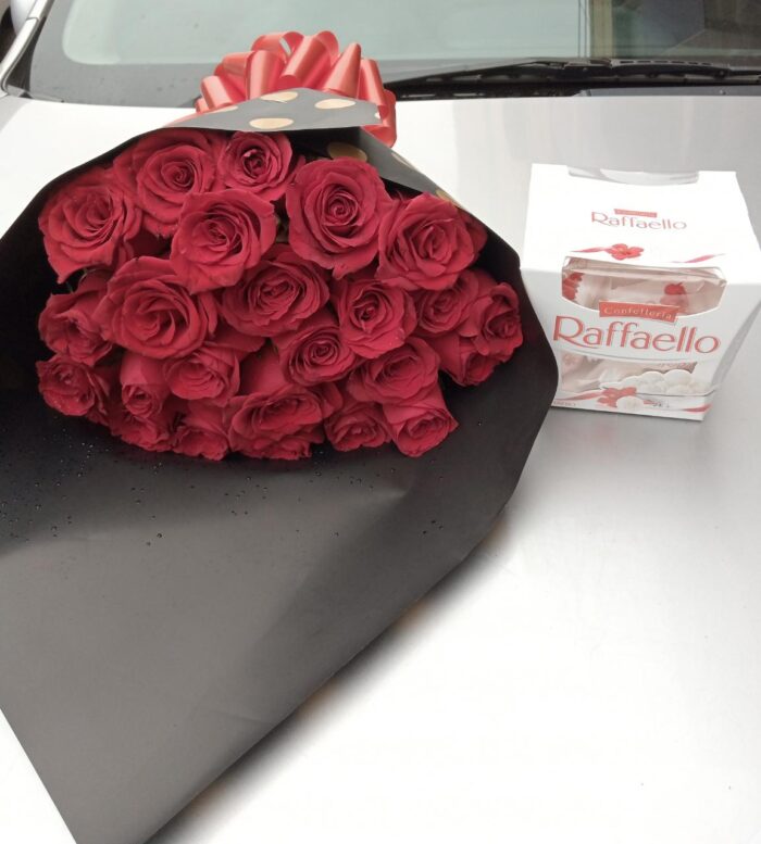 RAFFAELO WITH RED ROSES