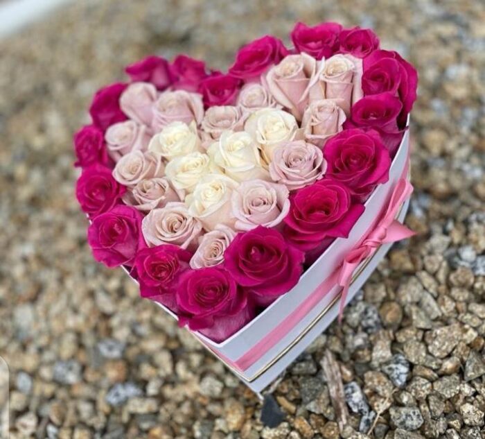 FABULOUS HEART ROSES