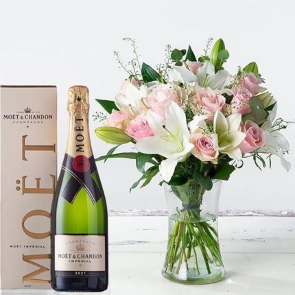 VASE & MOET