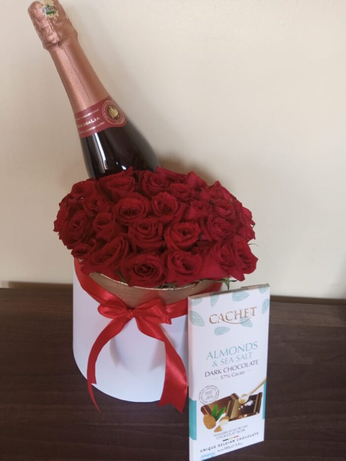 FRAGOLINO, CHOCS & ROSES