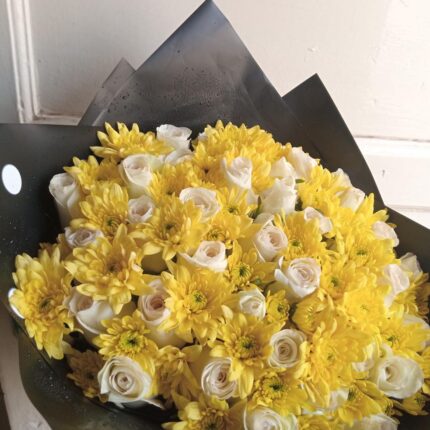 YELLOW & WHITE BOUQUET