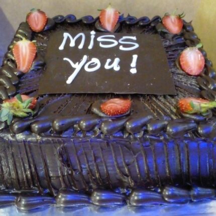 1KG FUDGE CAKE