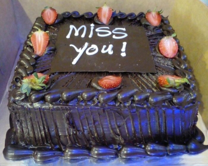 1KG FUDGE CAKE