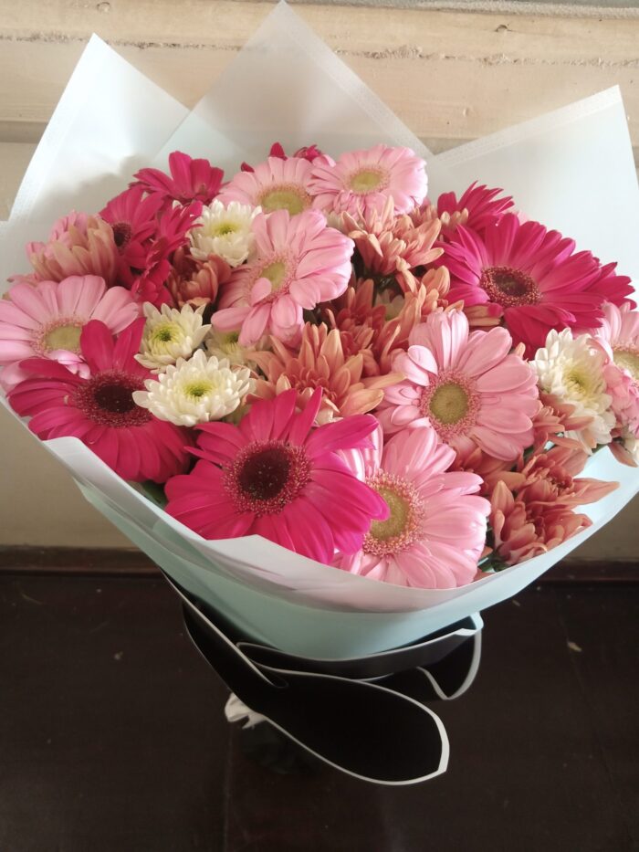 DAISIES BOUQUET
