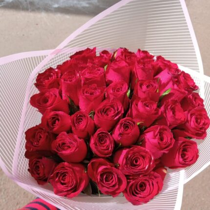 RED PROFILE BOUQUET