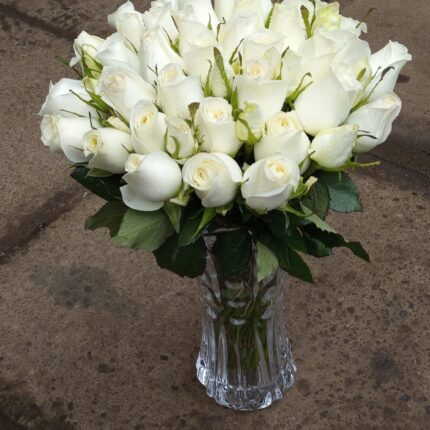 WHITE PEARL VASE