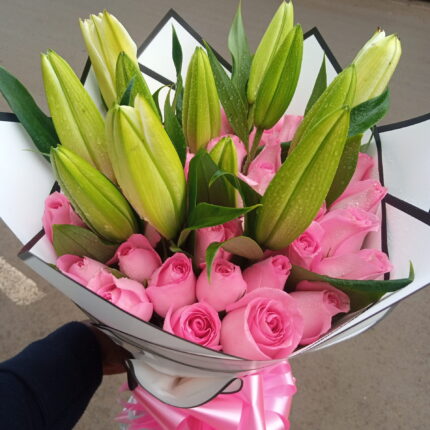 PINK ROSES & WHITE LILIES
