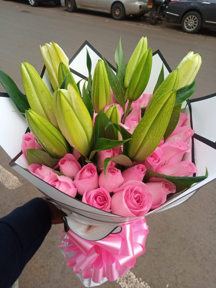 PINK ROSES & WHITE LILIES