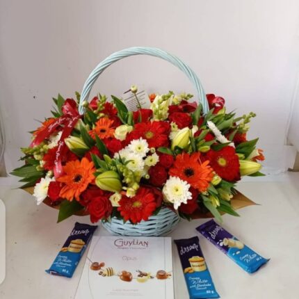 TIMELESS BASKET & CHOCOLATES