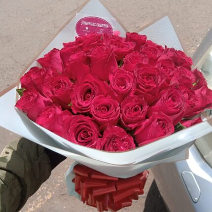 RED ROSES GLOBE