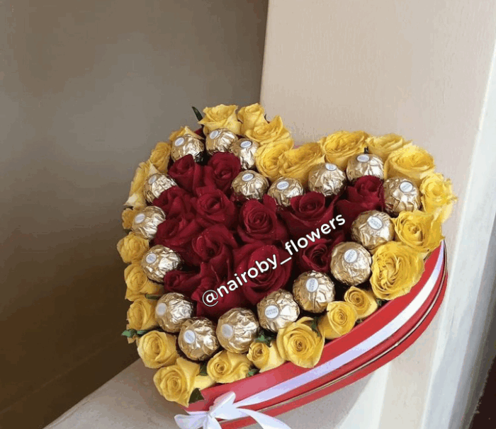 ROSES & FERRERO HEART BOX