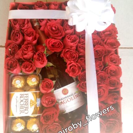 FRAGOLINO, FERRERO ROCHER & RED ROSES BOX