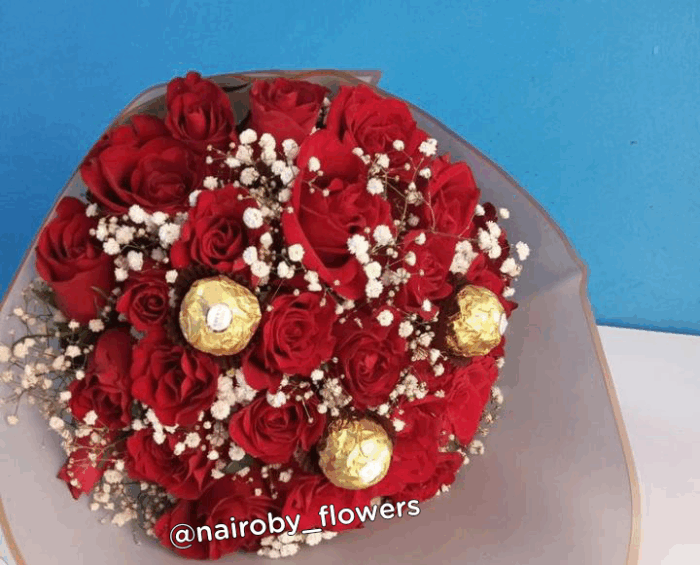 3 FERRERO CHOCOLATES & RED ROSES