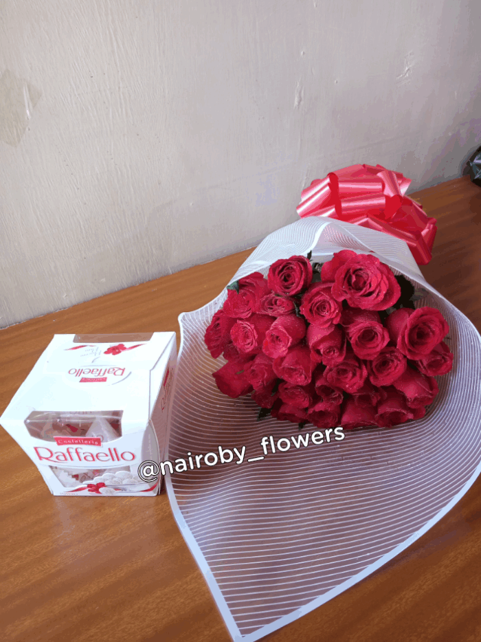 RAFFAELLO CHOCOLATES & RED ROSES