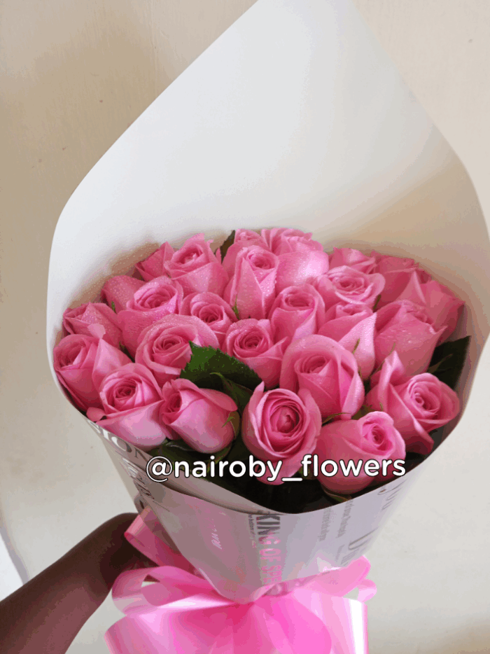 ROMANTIC PINK ROSES