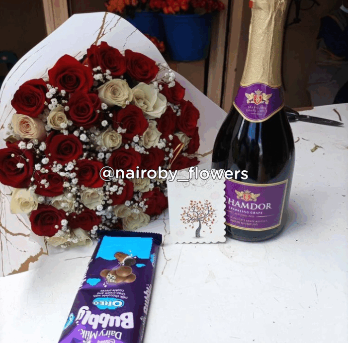 NON-ALCOHOLIC WINE, CHOCOLATE & BOUQUET