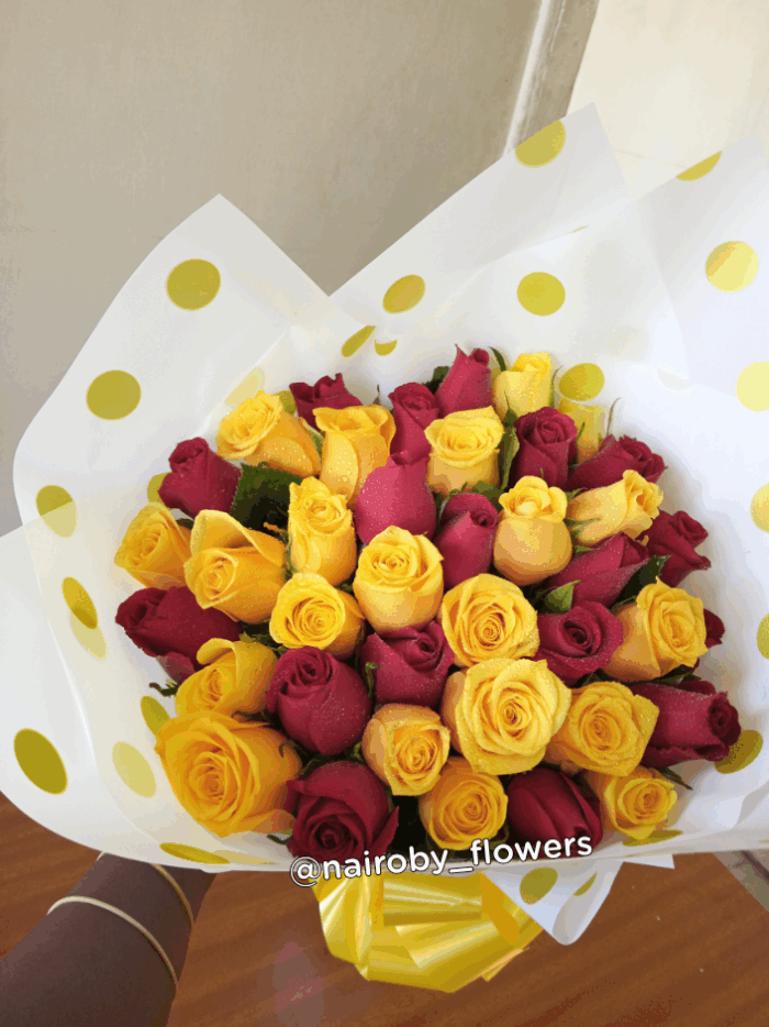 40 RED & YELLOW ROSES