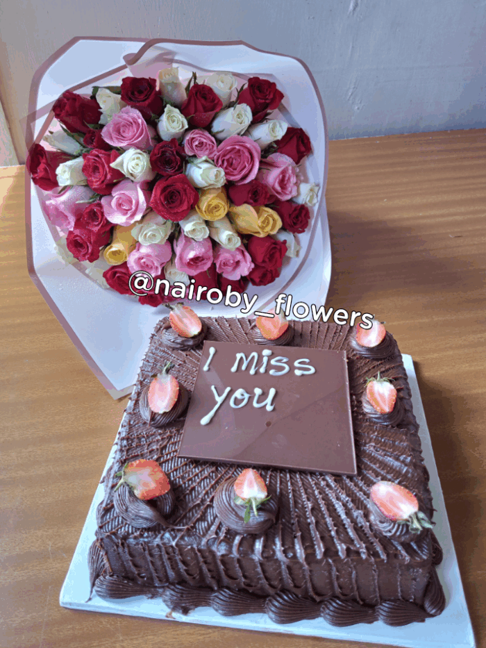 1KG FUDGE CAKE & BOUQUET