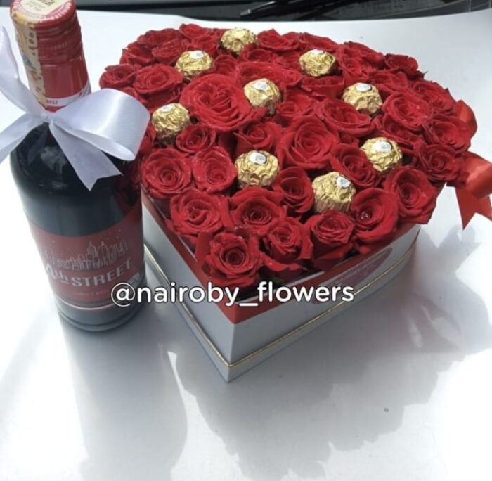 4TH STREET & HEART SHAPED BOX WITH FERRERO CHOCOLATES