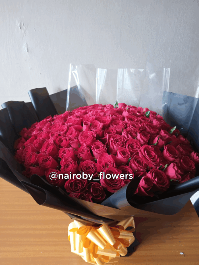 150 RED ROSES BOUQUET