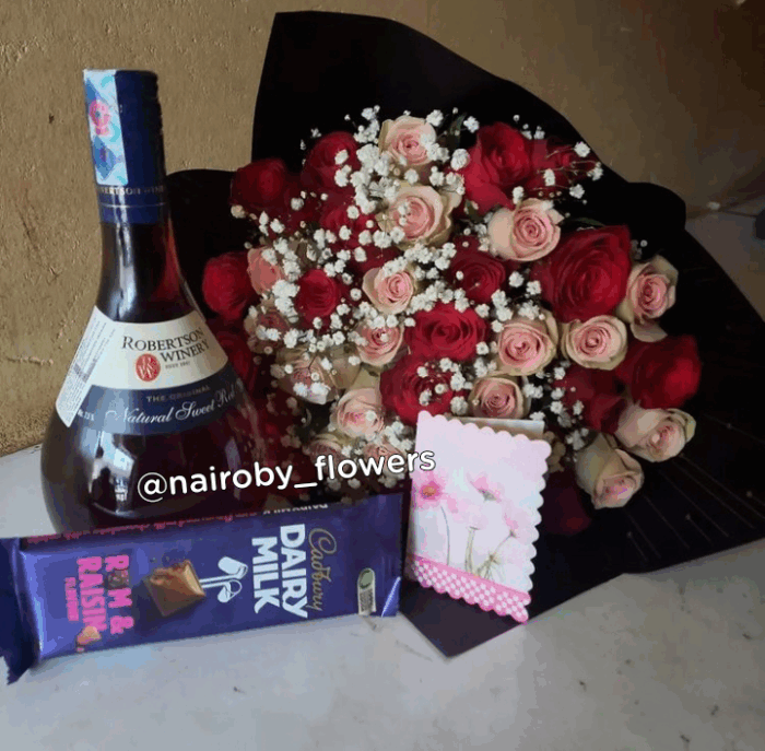 ROBERTSON RED WINE, CADBURY CHOCOLATE & BOUQUET