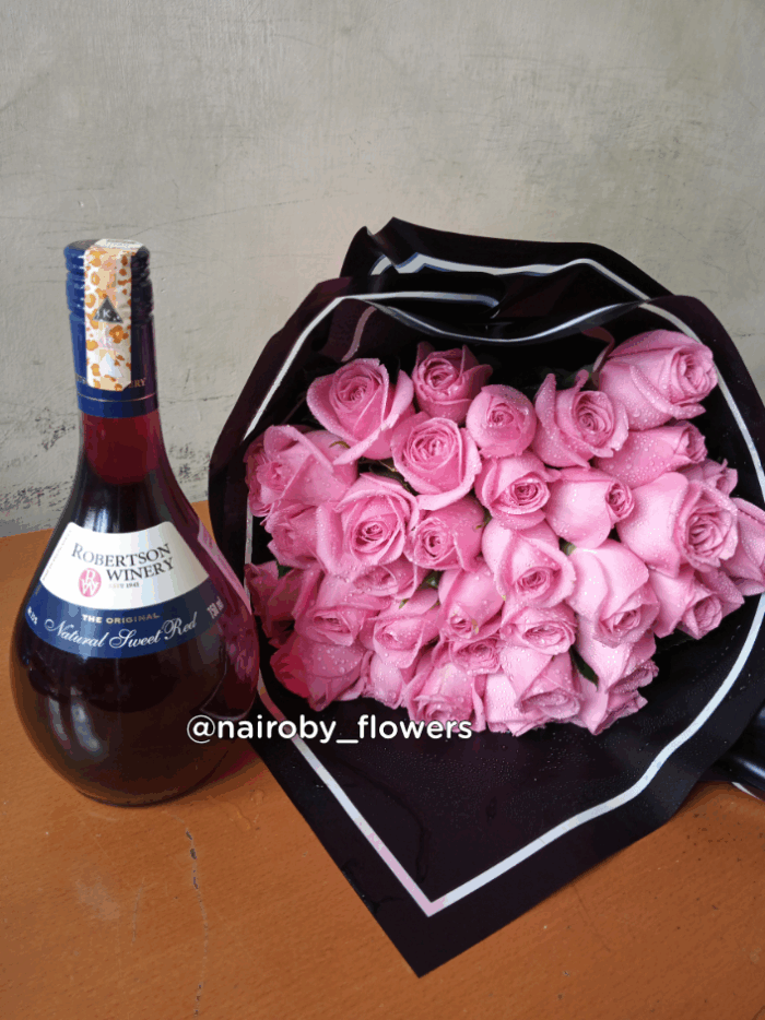 RES ROBERTSON & PINK ROSES BOUQUET