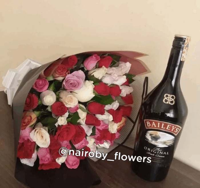 MIXED ROSES BOUQUET & BAILEYS 750ml