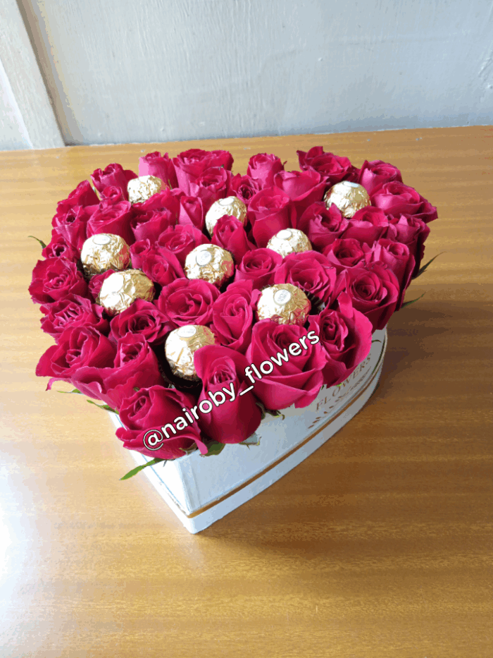 CAPTURE MY HEART BOX