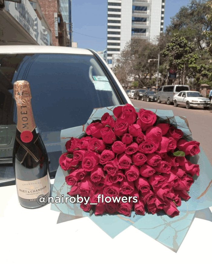 MOET CHAMPAGNE & 80 RED ROSES