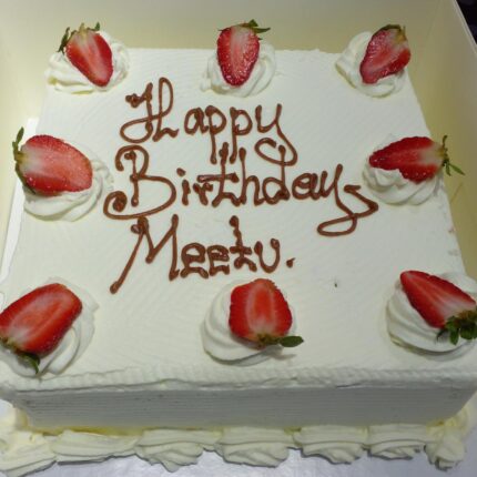 VANILLA SPONGE CAKE