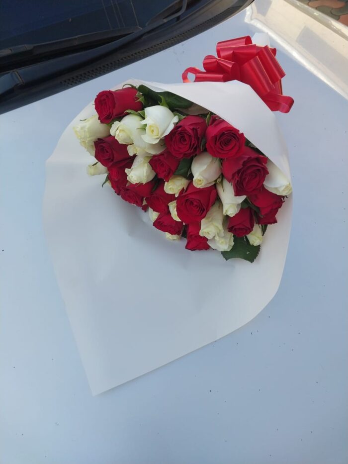 SHOW LOVE BOUQUET