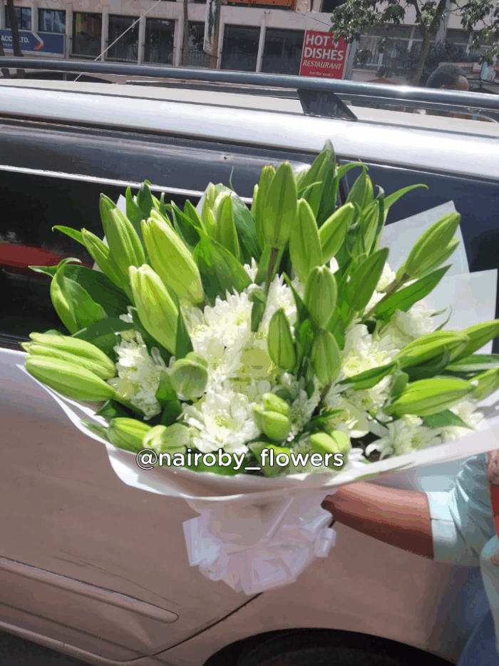 MEGA LILIES, ROSES & CHRYSANTHEMUMS BOUQUET
