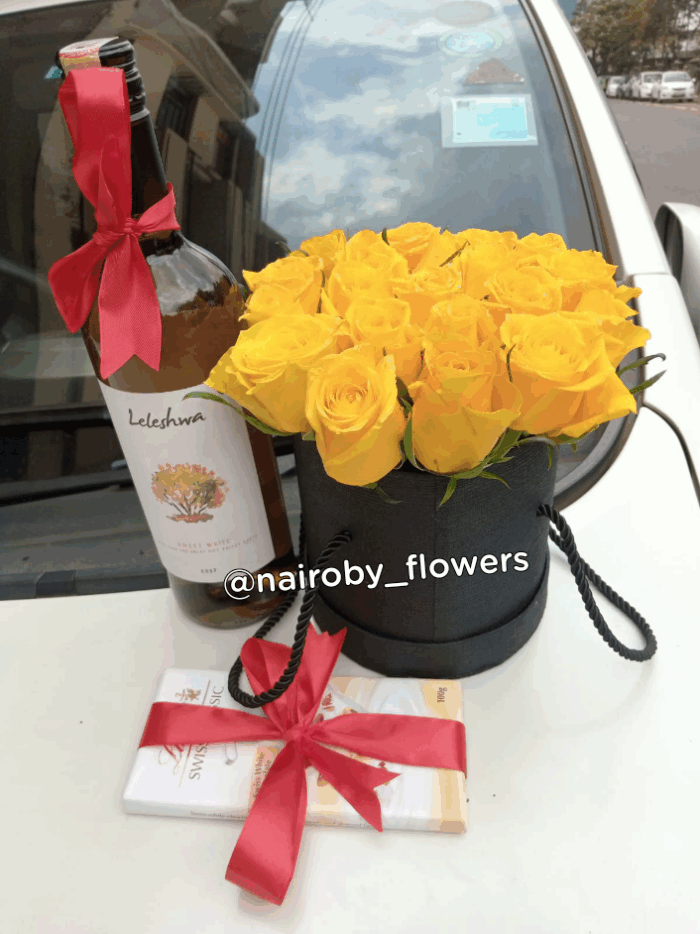 LELESHWA SWEET WINE, LINDT CHOCOLATE & YELLOW ROSES BOX