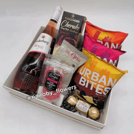 CLASSIC FESTIVE GIFT BOX