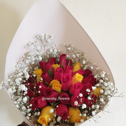 MIXED ROSES & GYPSOPHILA