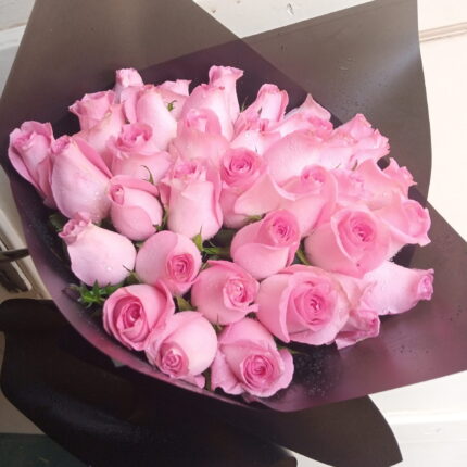 SOFT PINK ROSES