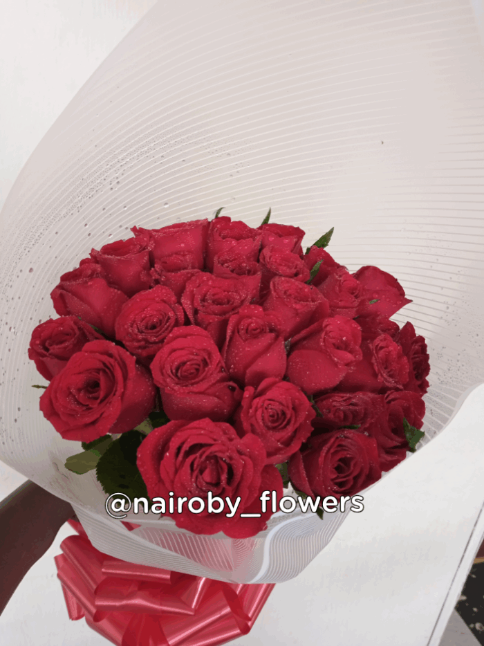 VALENTINE'S UNFORGETTABLE ROSES