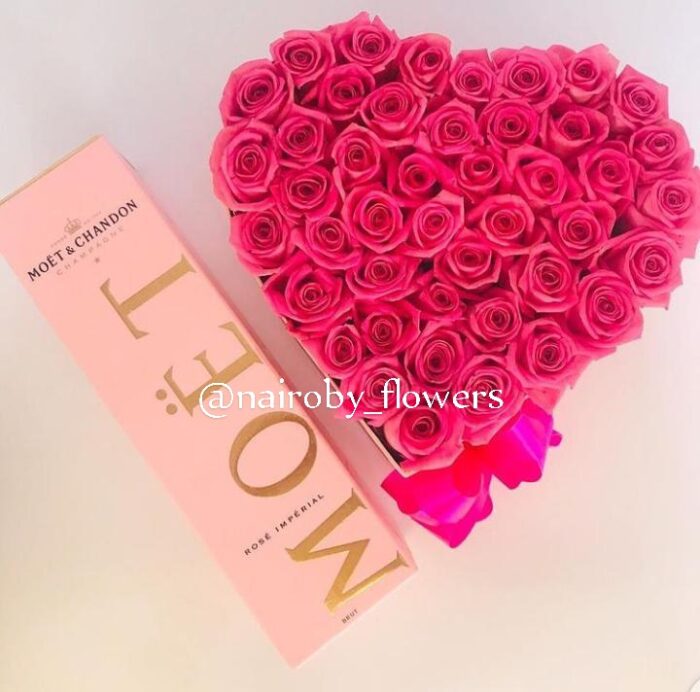 YUMMY PINK ROSES & MOET CHAMPAGNE