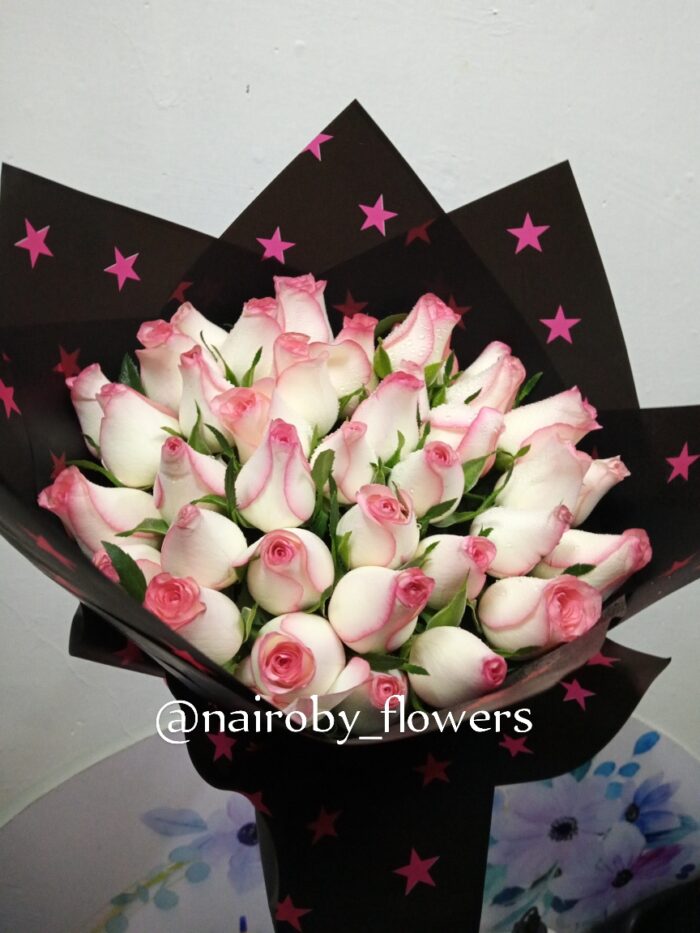 JUMILYA PINK ROSES BOUQUET
