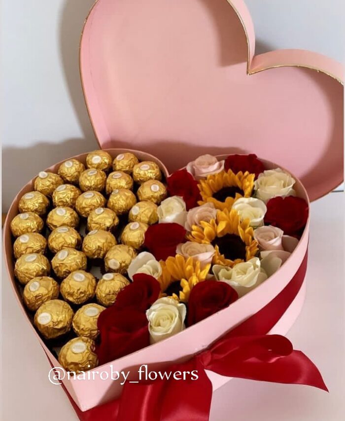 STYLISH HEART BOX WITH FERRERO CHOCOLATES