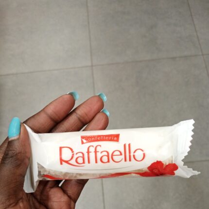 3 PIECES RAFFAELLO CHOCOLATE