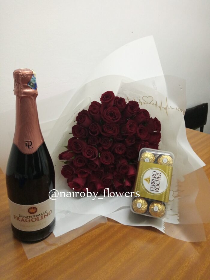 FRAGOLINO,RED ROSES BOUQUET & FERRERO CHOCOLATES