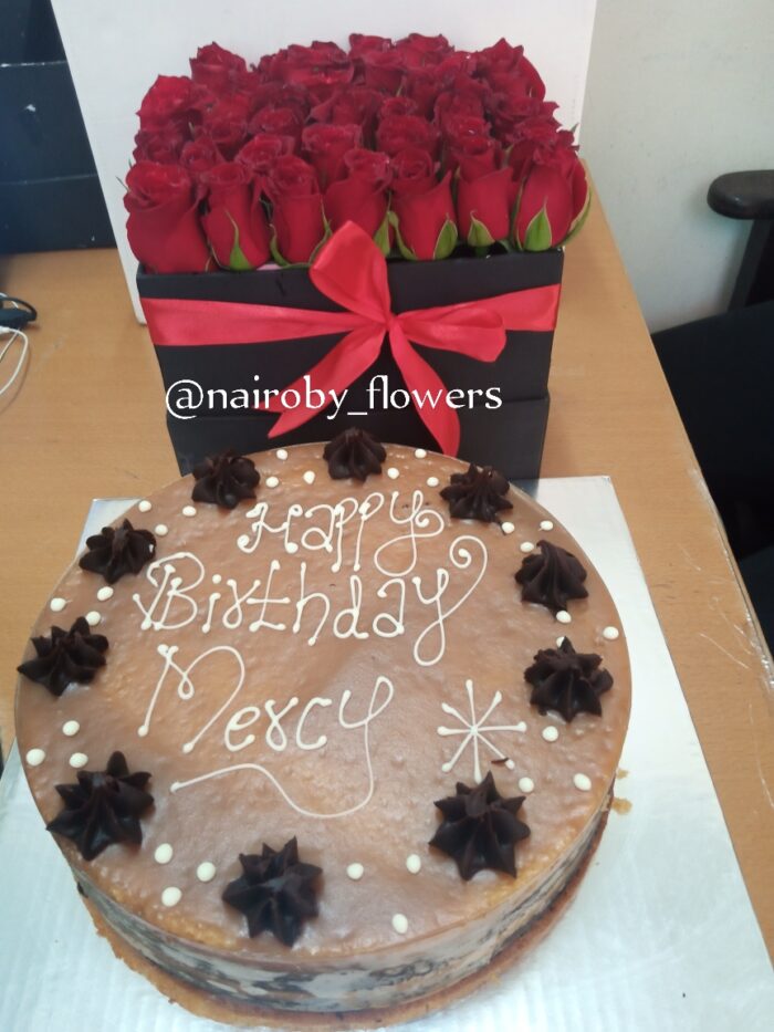 SALTED CARAMEL CAKE & RED ROSES BOX