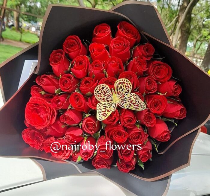 MY MAGICAL RED BOUQUET