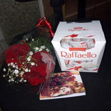 RAFFAELLO CHOCOLATE & 5 RED ROSES